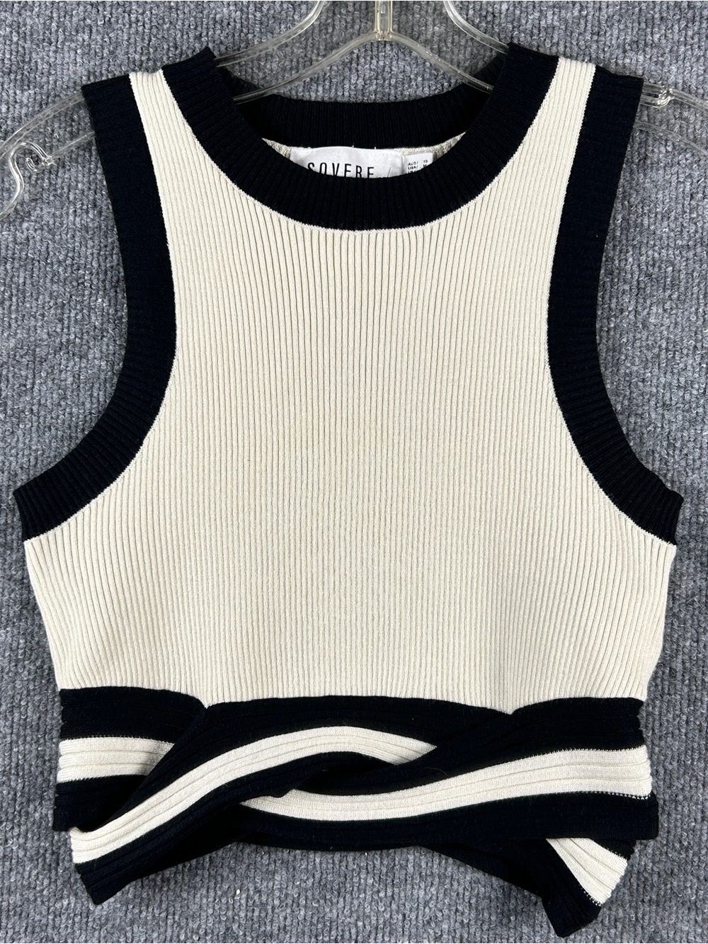 SOVERE Revolve Cream Black Contrast Ribbed Knit Crossover Crop Tank Size M Aus10
